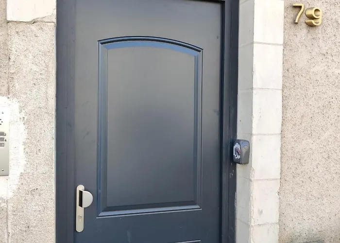 Lumineux T2, 2 Pers, Jardin & Terrasse Au Calme * Trélazé