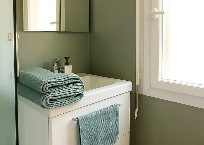 Lumineux T2, 2 Pers, Jardin & Terrasse Au Calme Trélazé